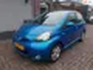 Toyota Aygo 1.0-12V Dynamic Blue airco 5drs apk 4-3-2026