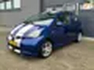 Toyota Aygo 1.0-12V + SPORTING - AIRCO - NWE APK - LM VELGEN!