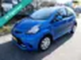 Toyota Aygo 1.0 VVT-i Aspiration 2e eig. 5-deurs Airco LED 126.000km Historie