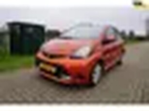 Toyota Aygo 1.0 VVT-i Dynamic Orange LED