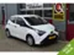 Toyota Aygo 1.0 VVT-i x-fun O.a: Airco, Centr. Vergr, Radio, Bluetooth, Rijklaar, Etc. All-in prijs!