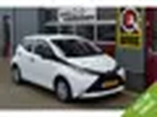 Toyota Aygo 1.0 VVT-i x-fun O.a: Bluetooth, LED, Centr. Vergr, Airco, Etc. All-in prijs!