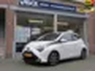 Toyota Aygo 1.0 VVT-i x-joy All In Prijs Bovaggarantie All Seasonbanden