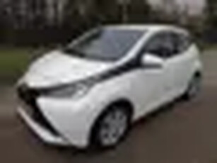 Toyota Aygo 1.0 VVT-i x-play 2018!97000 NL km's!Apple carplay!