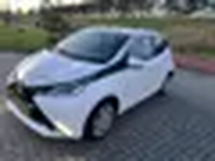 Toyota Aygo 1.0 VVT-i x-play 5D Airco Bj 2015 Nwe APK