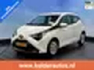 Toyota Aygo 1.0 VVT-i x-play Airco Camera 5 deurs Elktr pakket.