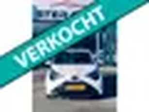 Toyota Aygo 1.0 VVT-i x-play, Airco, Cruise Control, Navi, Acthter Camera