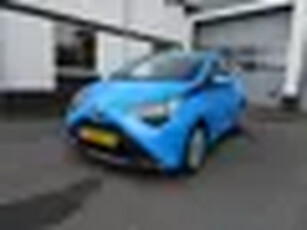 Toyota Aygo 1.0 VVT-i x-play Airco, elektrische ramen, centrale vergrendeling, achteruitrijcamera, s