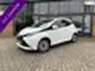 Toyota Aygo 1.0 VVT-i x-play, Airco, Led,