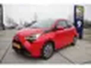 Toyota Aygo 1.0 VVT-i x-play Automaat, Carplay, NL auto, nieuwstaat! Aanbieding!