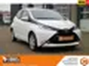 Toyota Aygo 1.0 VVT-i x-play Camera Automaat!