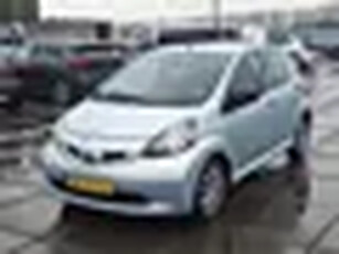 Toyota Aygo € 1950,-1.0-12V Nwe Apk Nwe Koppeling Nwe OH Beurt 5drs Airco