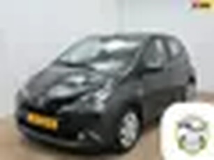 Toyota Aygo Occasion 1.0 VVT-i x-play met parkeercamera (!) Tweedehands Toyota Aygo in antracietgr