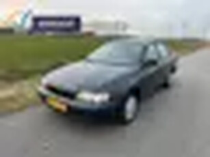 Toyota Carina E 1.6 XLi AIRCO NAP ! (bj 1997)