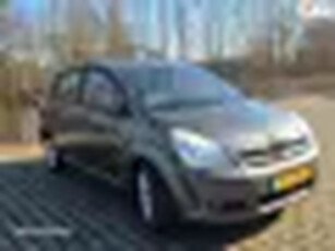 Toyota Verso 1.8 VVT-i Sol 7personen Automaat airco cruis control trekhaak