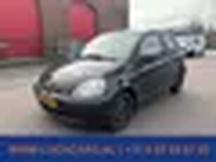 Toyota Yaris 1.0-16V VVT-i Luna