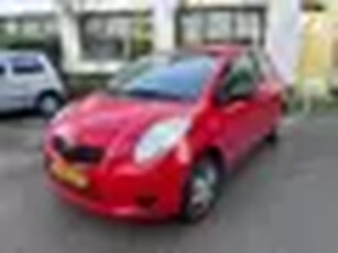 Toyota Yaris 1.0 VVTi Acces