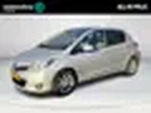 Toyota Yaris 1.3 VVT-i Executive **TREKHAAK/ KEYLESS/ PANORAMADAK**