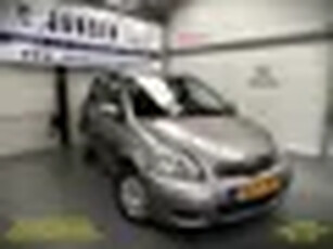 Toyota Yaris 1.3 VVT-i Sol Automaat!!! (bj 2004)