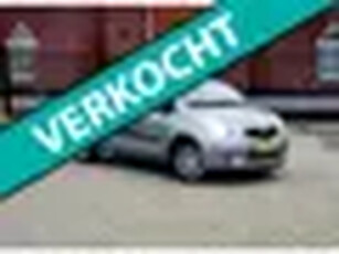 Toyota Yaris 1.3 VVTi Executive / Airco / Leer / Nap / 5 drs / Navi / Nieuwe Apk