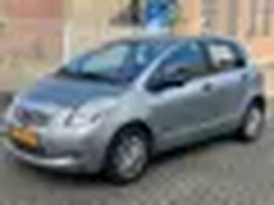 Toyota Yaris 1.3 VVTi Terra 2006 5-deurs! Elektrische ramen! Stuurbekrachtiging! Zuinig!