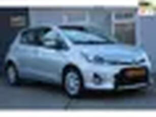 Toyota Yaris 1.5 Full Hybrid Aspiration 5-deurs Automaat, airco/ climate control, navigatie, camera,