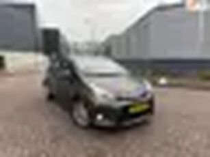 Toyota Yaris 1.5 Full Hybrid Aspiration AUTOMAAR CLIMA Camera Volledig onderhouden