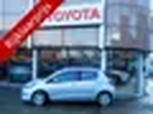 Toyota Yaris 1.5 Full Hybrid Dynamic Navigatie Automaat