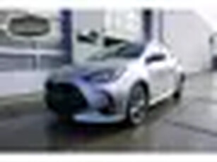 Toyota Yaris 1.5 Hybrid 130 Executive NaviCarplayPDC V+ACameraHUDStoel en stuurverwarming17 I