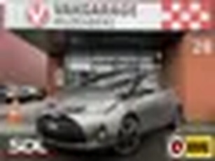 Toyota Yaris 1.5 Hybrid Bi-Tone // NAVI // CAMERA // CLIMA // CRUISE // STOELVERWARMING //