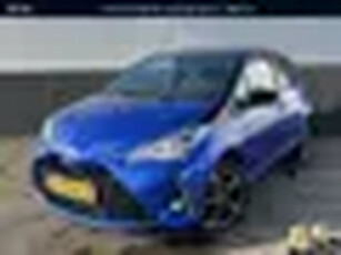 Toyota Yaris 1.5 Hybrid Bi-Tone Plus CVT-Automaat Navigatie, Panoramadak, Privacy glass, Cruise cont