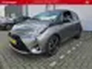 Toyota Yaris 1.5 Hybrid Bi-Tone Trekhaak Navigatie 1e eigenaar