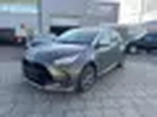 Toyota Yaris 1.5 Hybrid Dual-VVT-iE Elegant Lederen bekleding Apple Carplay Navigatie Camera