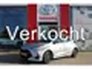 Toyota Yaris 1.5 Hybrid Dynamic Limited Automaat 116pk Stoelverwarming Keyless entry- & start