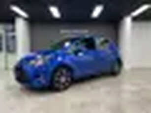 Toyota Yaris 1.5 Hybrid Lane Camera Cruise