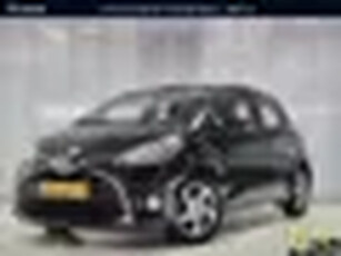 Toyota Yaris 1.5 Hybrid Lease Limited Bi-Tone Trekhaak Parkeersensoren achter