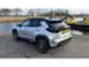 Toyota Yaris Cross 1.5 Hybrid 130 GR Sport JBL, Head Up, Stuur-/stoelverw. / Bi-tone metallic lak -