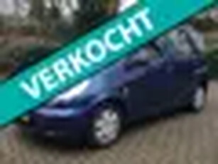 Toyota Yaris Verso 1.3 VVT-i Sol airco 162 dkm NAP blauw 5 deurs