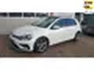 Volkswagen Golf 1.0 TSI Highline R Panodak Park Pilot Trekhaak