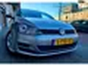 Volkswagen Golf 1.2 TSI Automaat StoelVerwa Airco Navi ParkSens