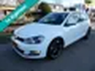 Volkswagen Golf 1.2 TSI Highline 1e eig. Clima Navi Trekhaak 1300kg