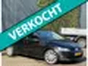 Volkswagen Golf 1.2 TSI Highline Keyless Entry Camera Start/Stop Lmv Cruise Nap Boekjes