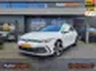 Volkswagen Golf 1.4 eHybrid GTE Met panoramadak, adaptive cruise, stoel- en stuurwielverwarming en