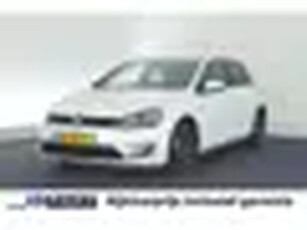 Volkswagen Golf 1.4 TSI 204pk GTE Connected Series Trekhaak Camera Navigatie