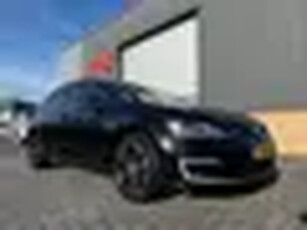 Volkswagen Golf 1.4 TSI GTE Connected Series