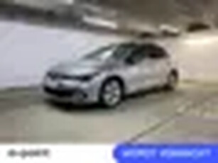 Volkswagen Golf 1.5 eTSI Style 130 pk Automaat (DSG) Navigatie Panoramadak Parkeersensoren A