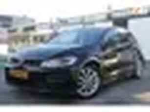 Volkswagen GOLF 1.5 TSI Highline Business R-line / Automaat / Adaptieve Cruise / Parkeersensoren / S