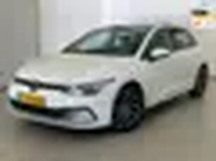 Volkswagen Golf 1.5 TSI / Pano / BTW / CarPlay / Stoelverwarming