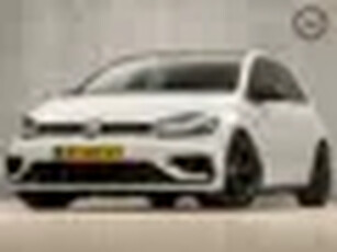 Volkswagen Golf 1.5 TSI R-Line Sport 150Pk Automaat (DIGITAL COCKPIT, APPLE CARPLAY, LEDER, MEMORY S