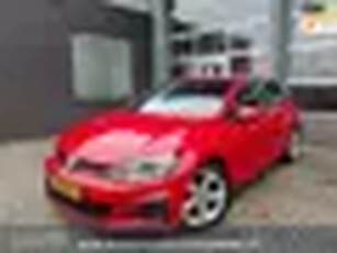 Volkswagen Golf 2.0 TSI GTI Business 5-deurs *Particuliere Verkoop* 230pk Handgeschakeld Navigatie Cruise Sensoren V+A